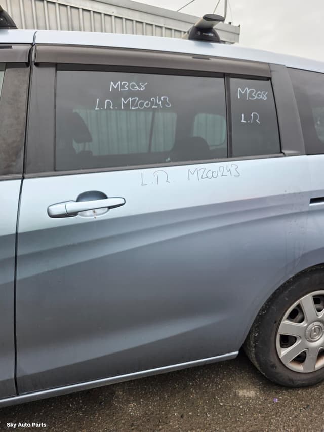 Left Rear Door/Sliding