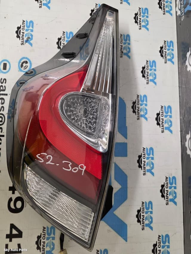 Left Taillight