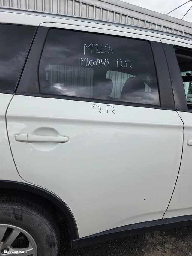 RIGHT_REAR_DOOR_SLIDING