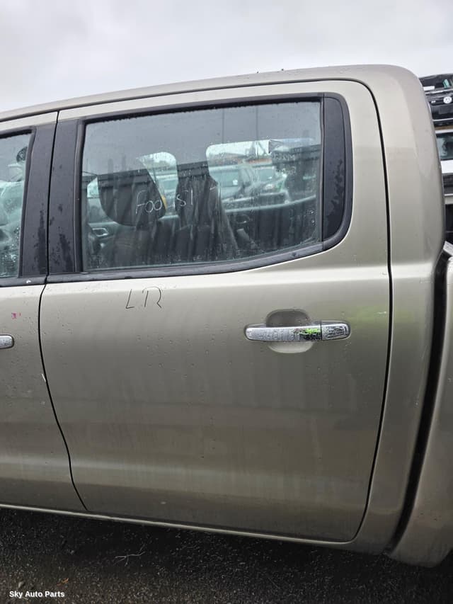 Left Rear Door/Sliding
