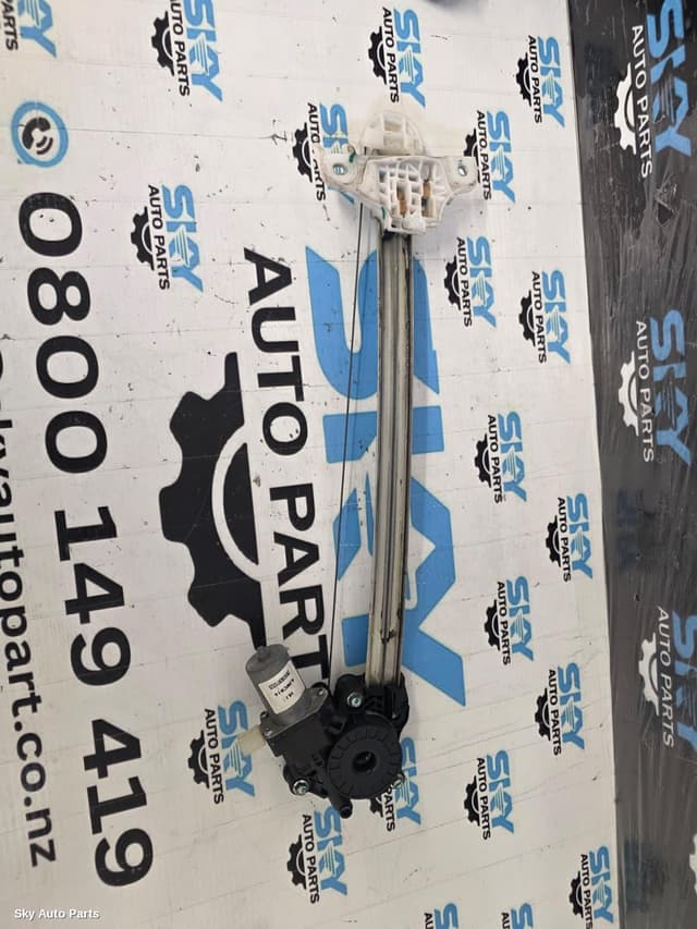 Left Rear Wnd Reg/Motor