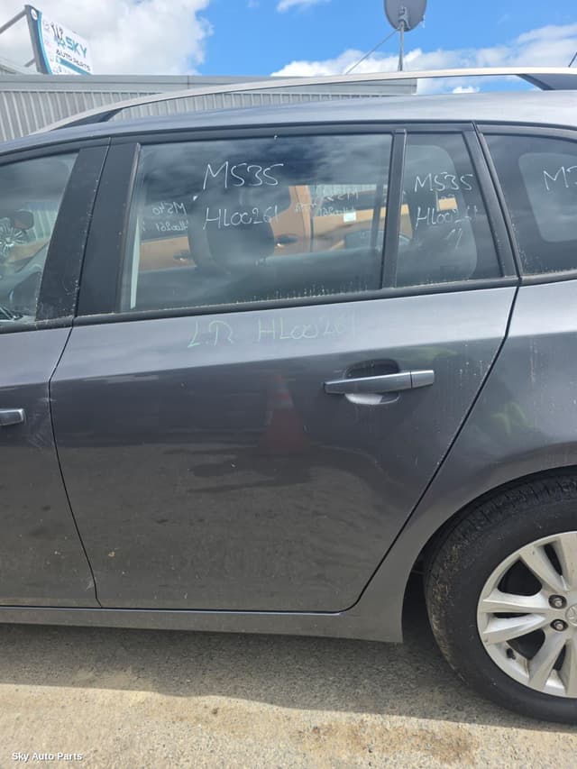 Left Rear Door/Sliding