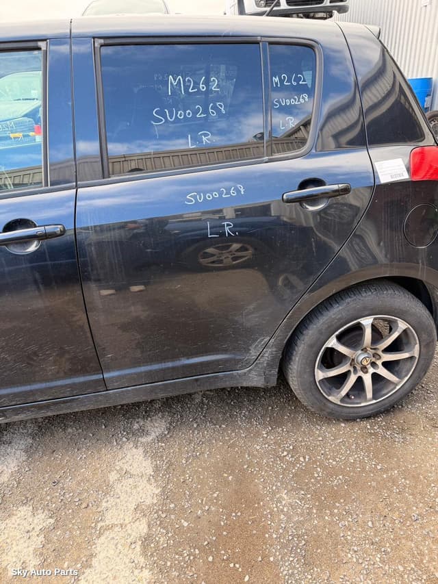 Left Rear Door/Sliding