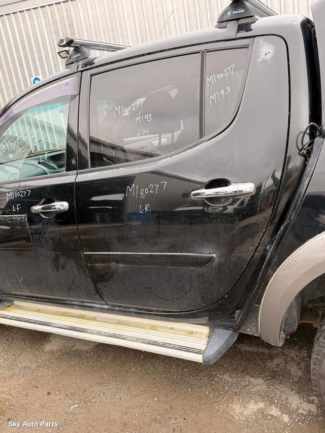 Left Rear Door/Sliding