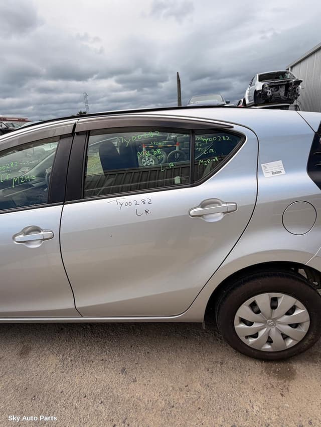 Left Rear Door/Sliding