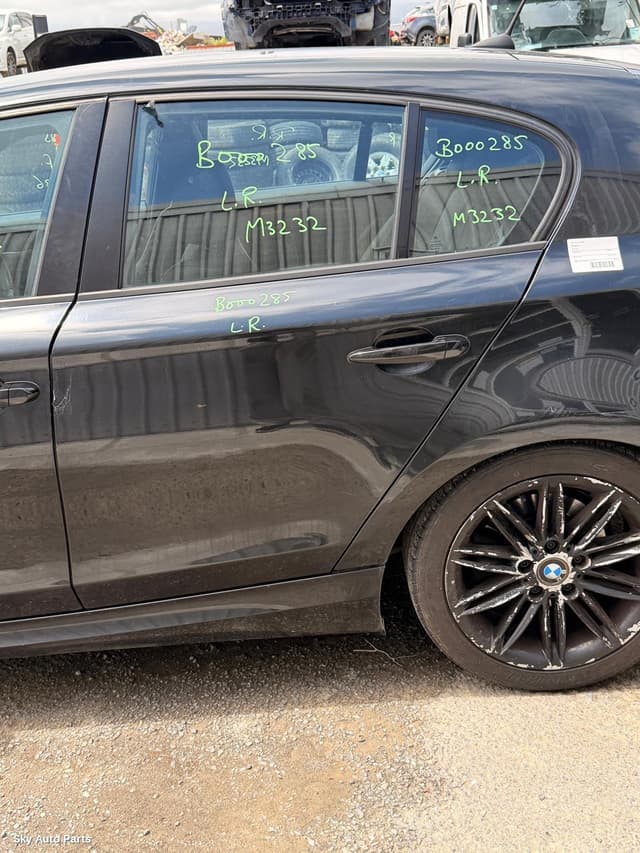 Left Rear Door/Sliding