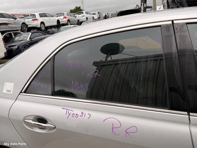 Right Rear Door Window