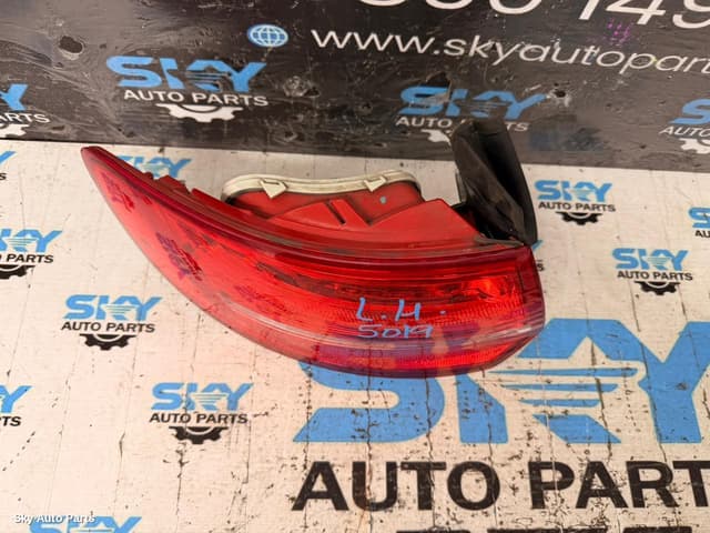 Left Taillight
