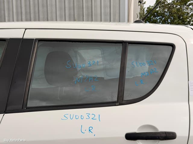 Left Rear 1/4 Door Glass