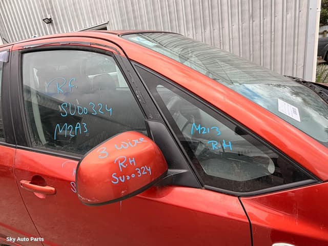 Right Front 1/4 Door Glass
