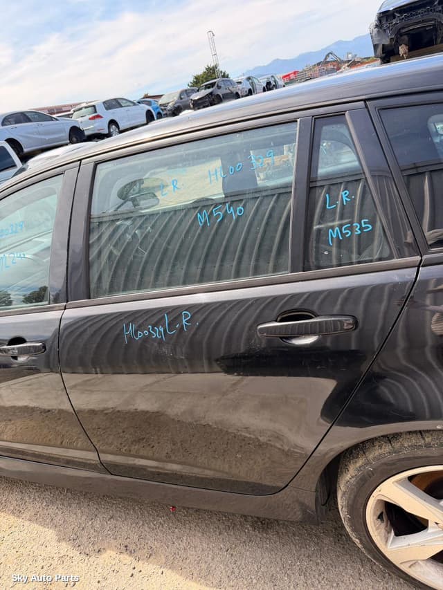 Left Rear Door/Sliding