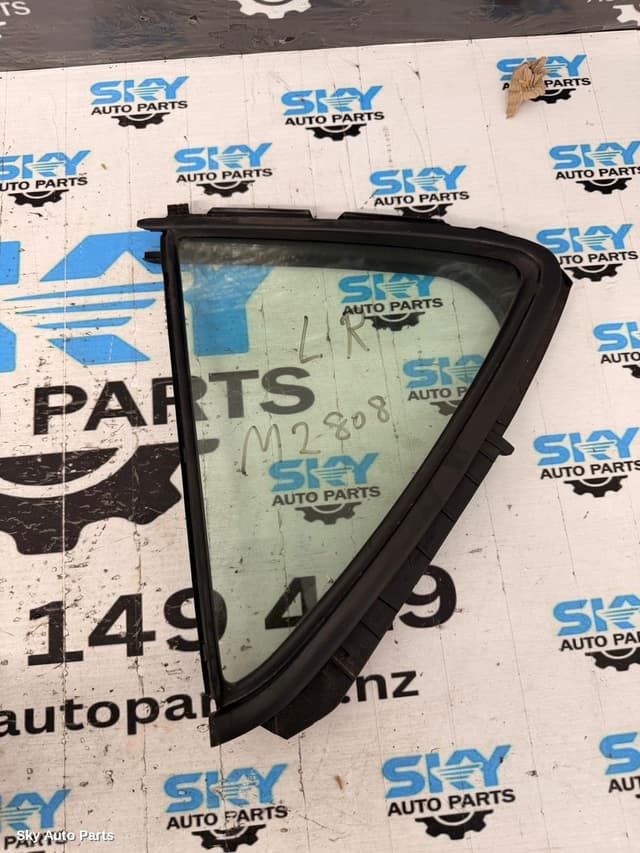 Left Rear 1/4 Door Glass