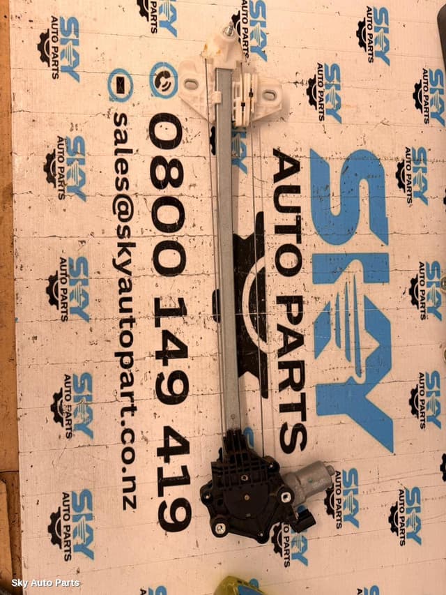 Left Rear Wnd Reg/Motor