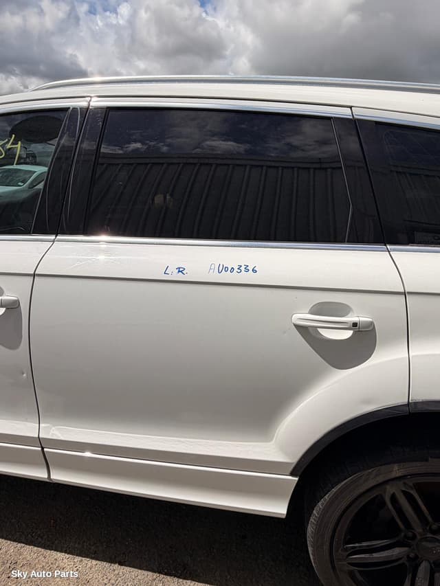 Left Rear Door/Sliding