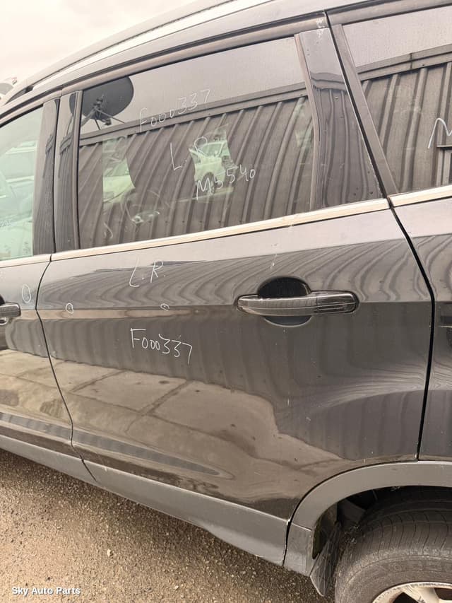 Left Rear Door/Sliding