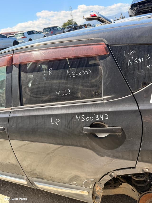 Left Rear Door/Sliding