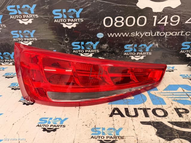 Left Taillight