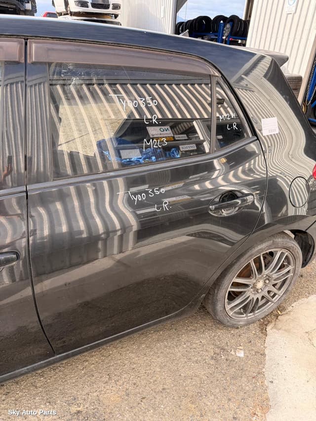 Left Rear Door/Sliding