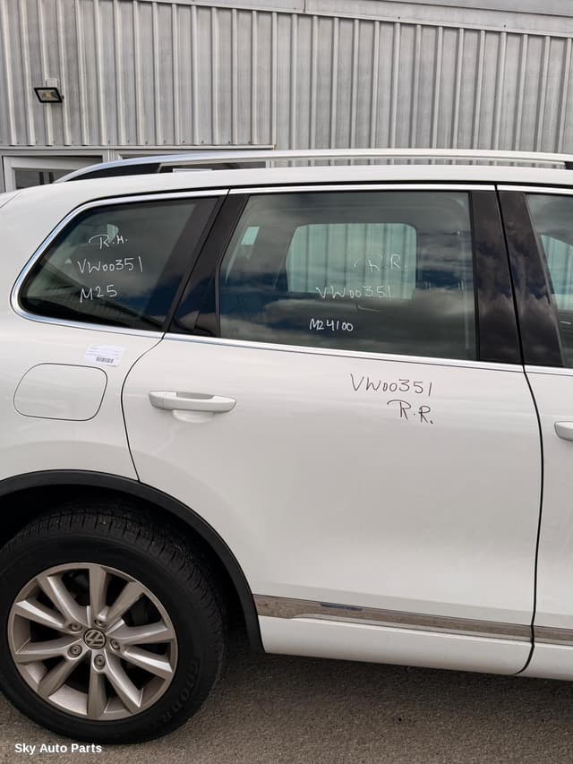 RIGHT_REAR_DOOR_SLIDING