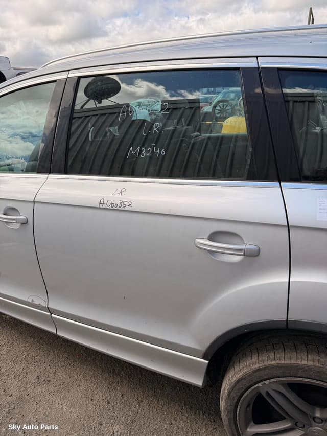 Left Rear Door/Sliding