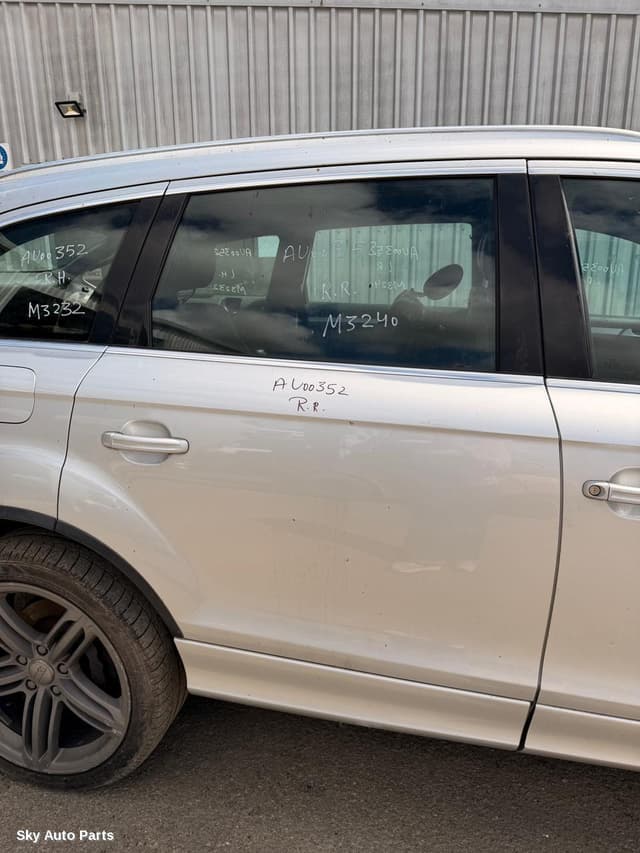 RIGHT_REAR_DOOR_SLIDING