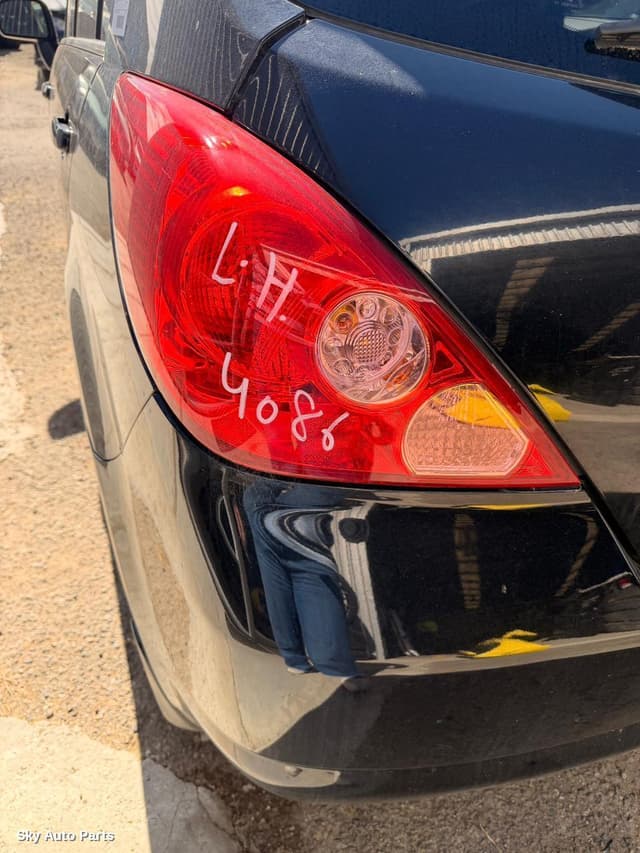 Left Taillight