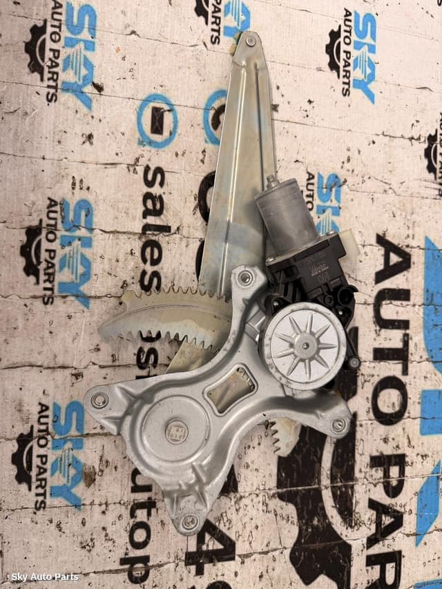 Right Rear Wnd Reg/Motor
