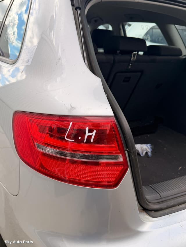 Left Taillight