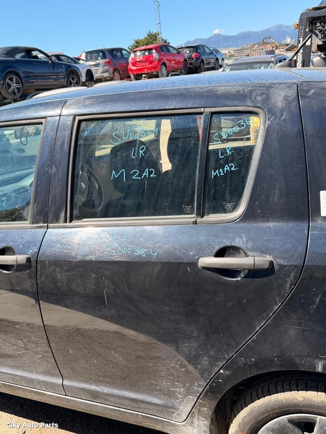 Left Rear Door/Sliding