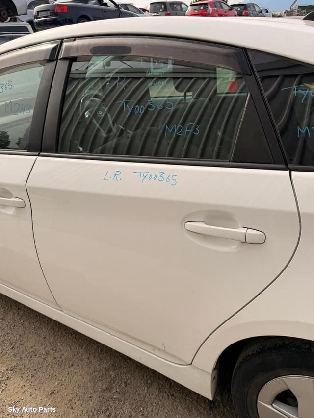 Left Rear Door/Sliding