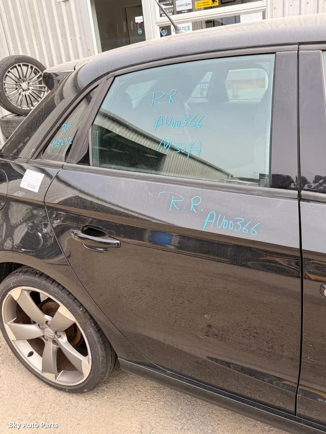 RIGHT_REAR_DOOR_SLIDING