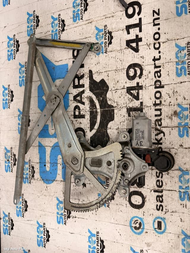 Right Front Window Reg/Motor