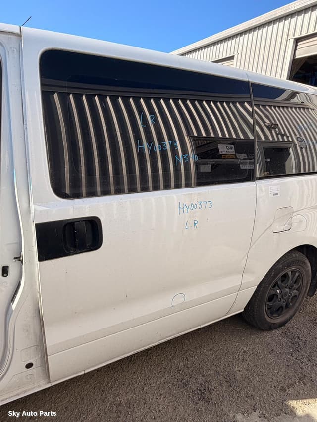 Left Rear Door/Sliding