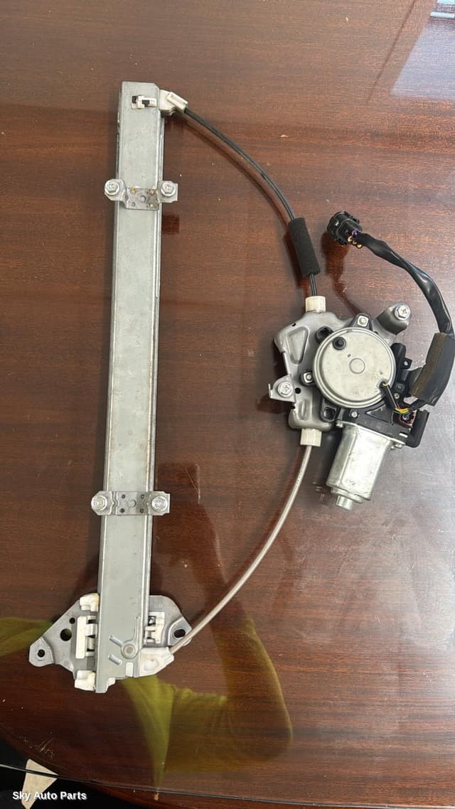 Right Front Window Reg/Motor