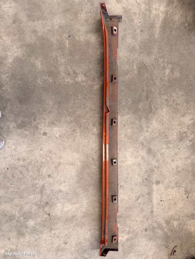 Side Step/Skirt