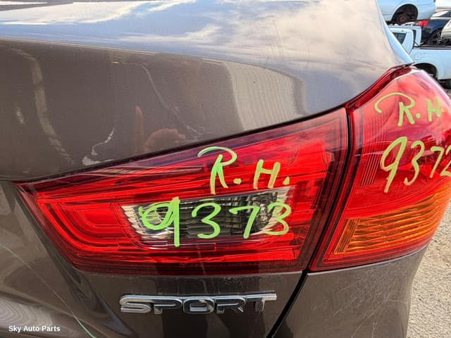 Rear Garnish