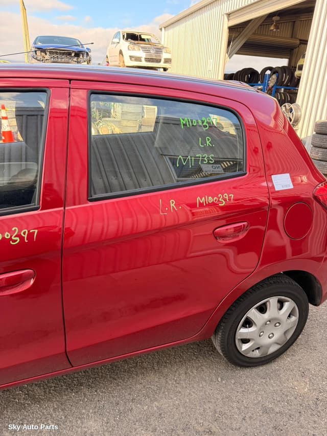 Left Rear Door/Sliding