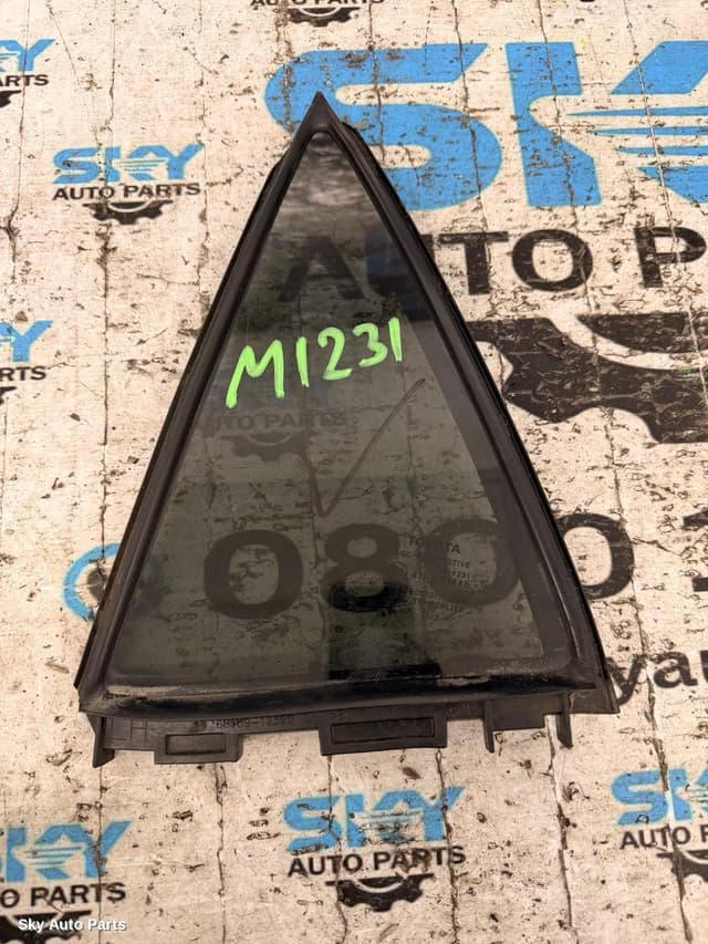 Left Rear 1/4 Door Glass