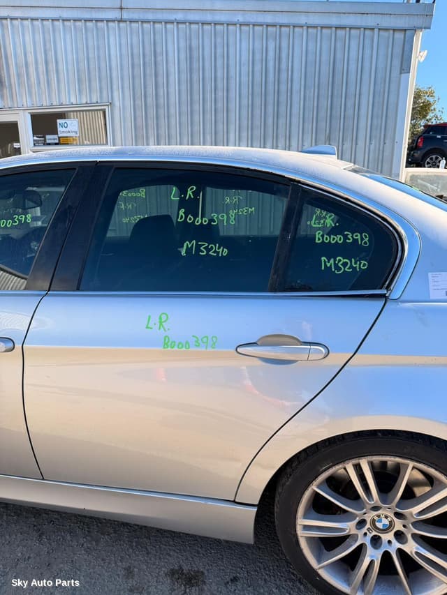 Left Rear Door/Sliding