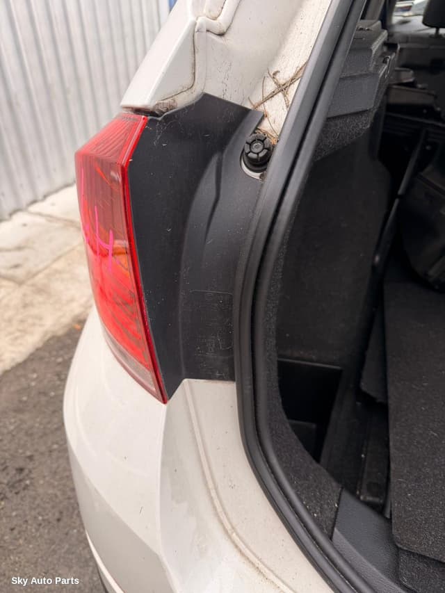 Left Taillight
