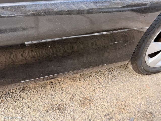 Left Rear Door/Sliding