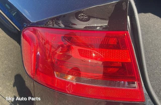 Left Taillight