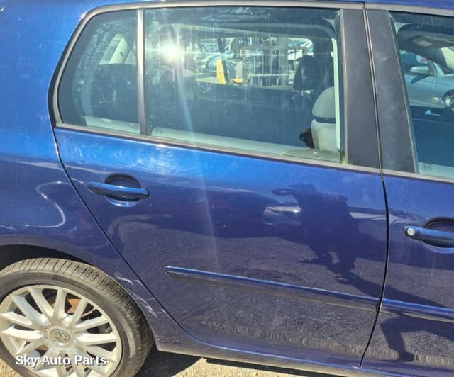 RIGHT_REAR_DOOR_SLIDING