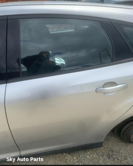 Left Rear Door/Sliding