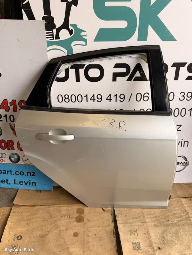 RIGHT_REAR_DOOR_SLIDING