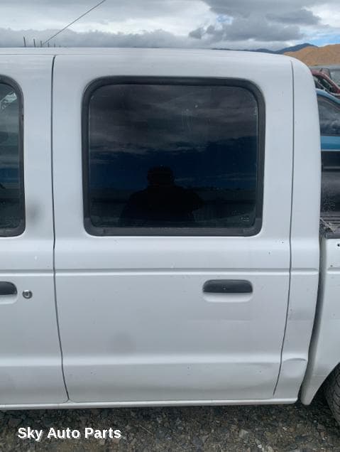 Left Rear Door/Sliding