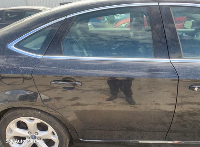 RIGHT_REAR_DOOR_SLIDING
