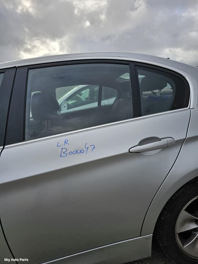 Left Rear Door/Sliding