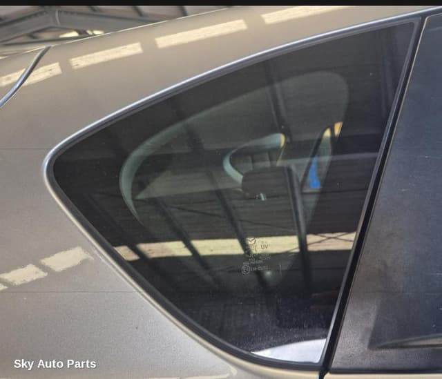 Right Rear Side Glass