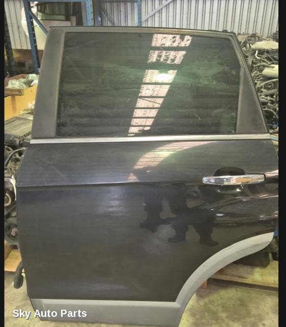 Left Rear Door/Sliding